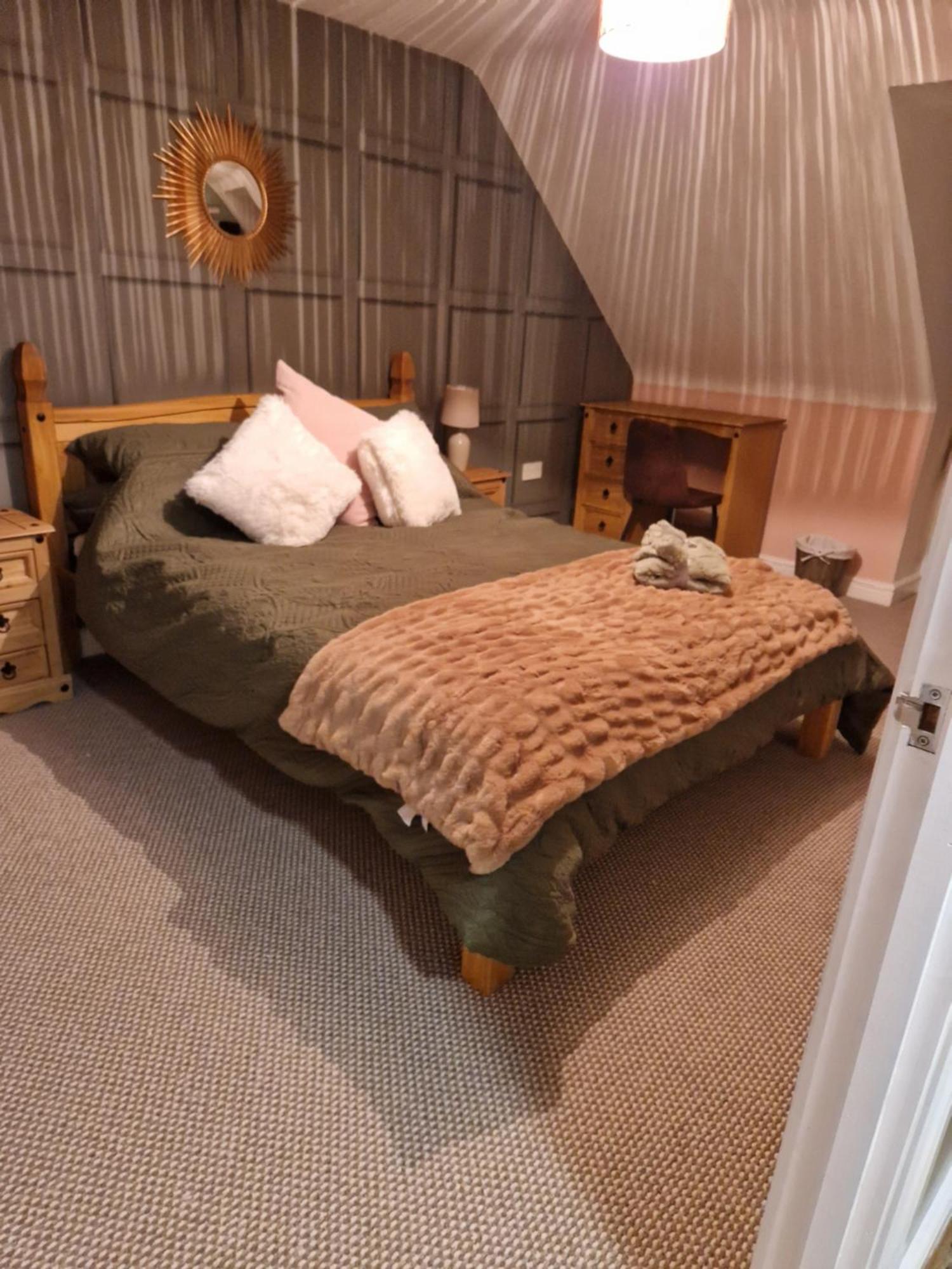 Purdie Close Holiday Let شيدر المظهر الخارجي الصورة
